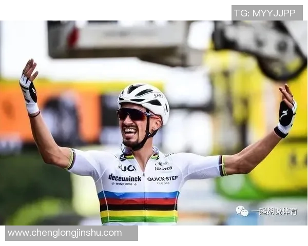 环法足球明星揭秘：谁是赛场上的璀璨之星与传奇人物